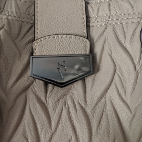 Simply Vera beige purse - Picture 2 of 6